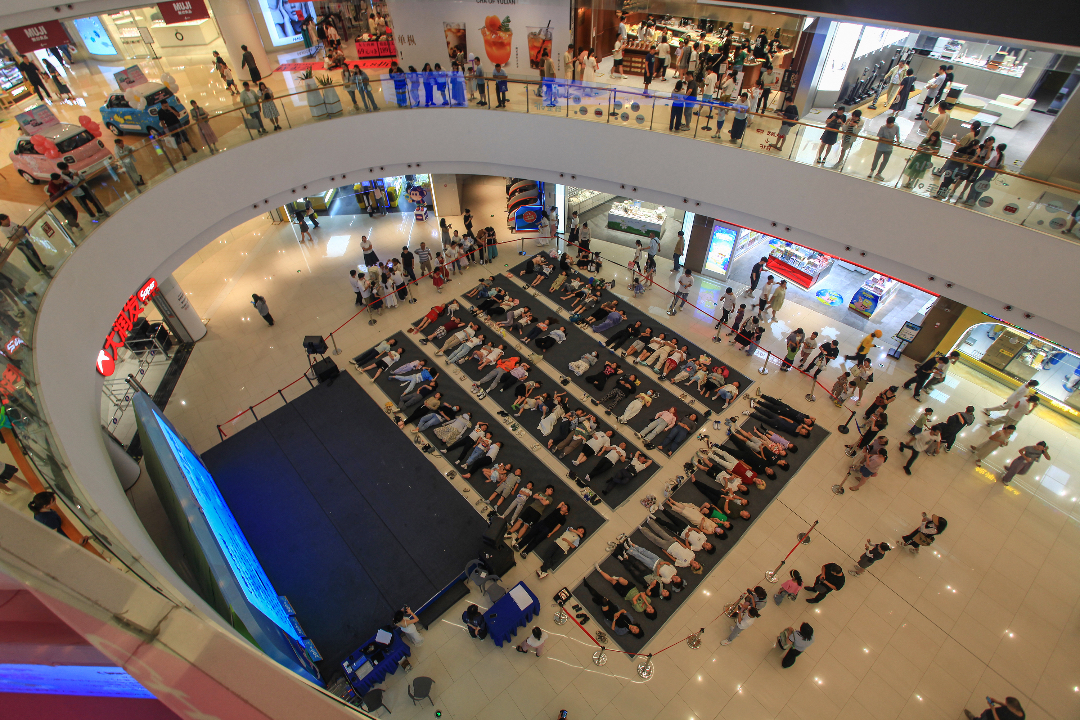 A mall in Huai'an, East China's Jiangsu province, held a ‘Lying Flat' competition to draw in shoppers on Sunday. Photo: VCG