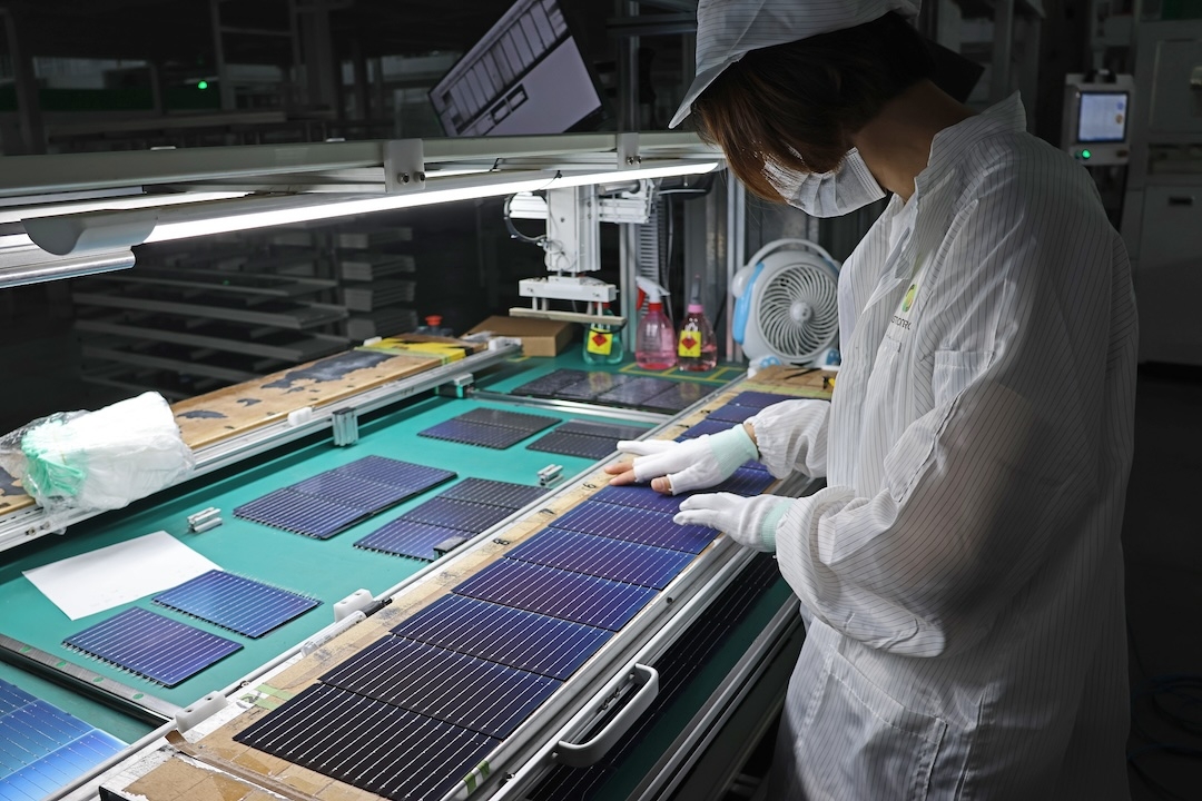 Overcapacity in the photovoltaic industry has intensified, leading to significant price drops across the main manufacturing stages